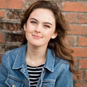 Meet your Posher, Caroline